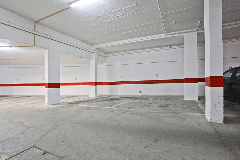 The parking garage from Vila Arade